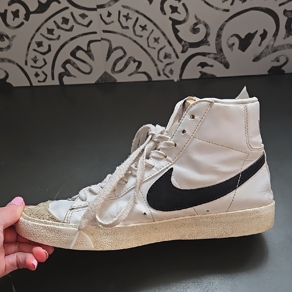 Nike Blazers High-Top Sneakers in White and Tan - Picture 7 of 8
